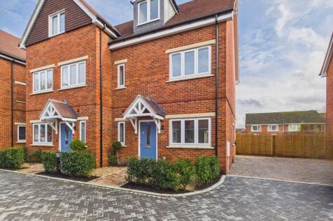 CAM02119G0-PR0531-STILL004