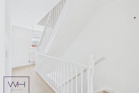 CAM03785G0-PR0303-ST