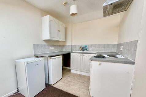 Manor Parade, Brightlingsea, CO7 photo 3