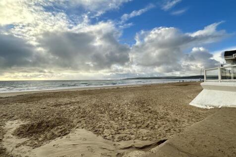 3 jazz cafe beach.jpg