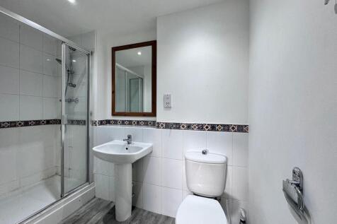 Flat 52 Kirk Hous...