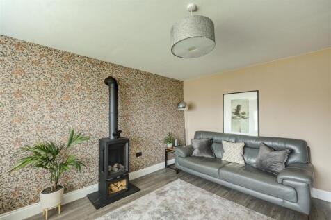2 Ullesby Gardens