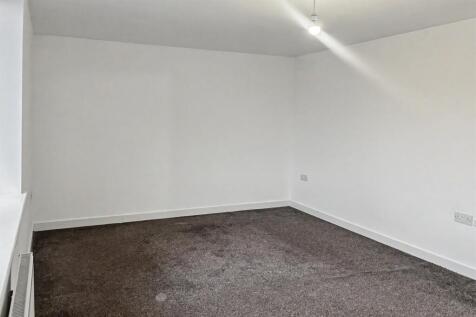 2 bedroom property in Great Colmore Street, Birmingham photo 3