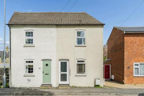 Shefford, SG17 - property photo