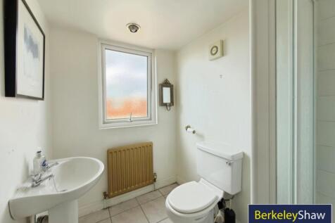 Ensuite Shower Room - 2nd Floor