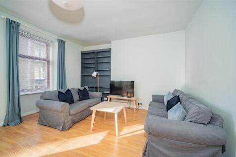 New living room-1.JPG