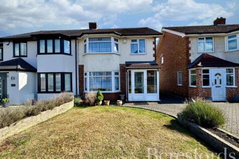 Rainham, RM13 - property photo
