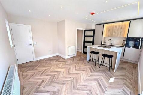 Living / Kitchen