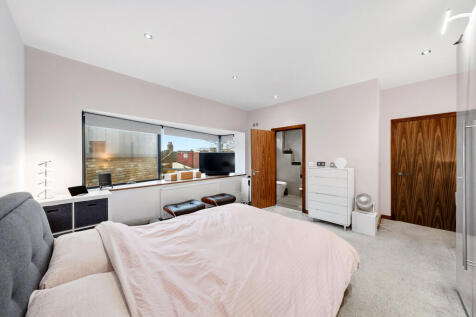 4 bed, 3 bath Town House in leeds - Photo 28