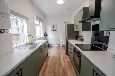 Kitchen (2)