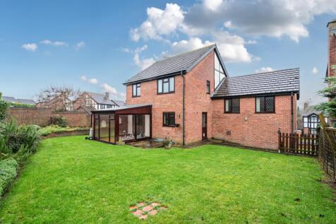 1393218-59-69412882f2237-ARW-1