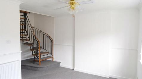Rushmoor Drive Chapelfields Coventry photo 3