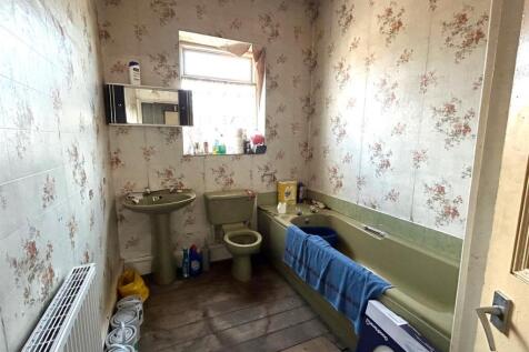 Bathroom.jpg