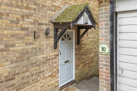 10 Rectory Avenue, HP13 6HW-15.jpg