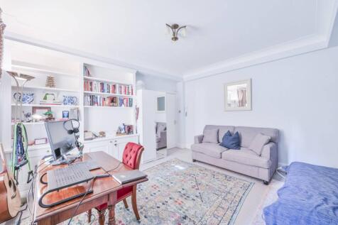 London, SW1P - property photo