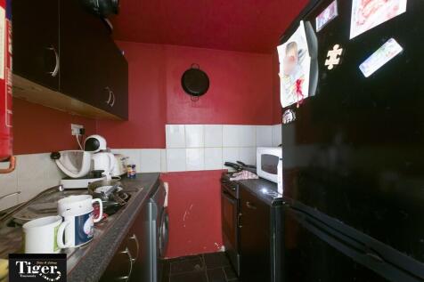 CAM02176G0-PR0293...