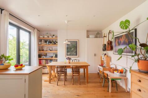 1P4H2SG - Kitchen Diner H.jpg