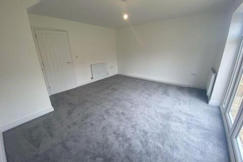 Sandpiper Road, Chichester photo 5