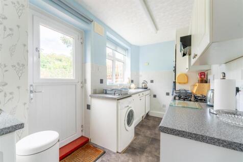 49 Homefarm Kitch 2.jpg