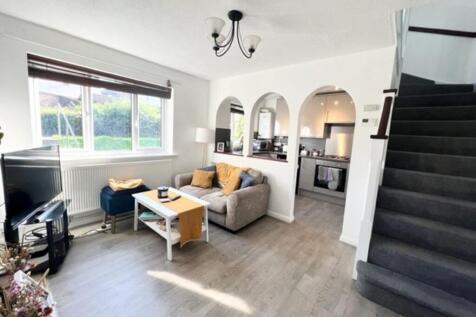 Front room/kitchen