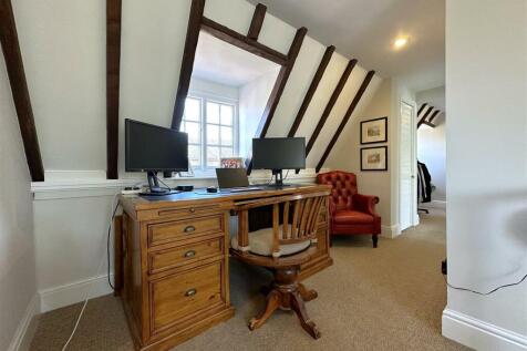 First Floor Study Area 446