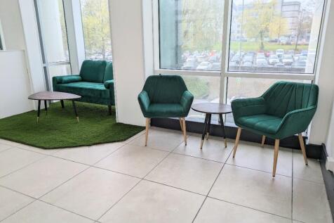 Serviced Office to rent Image 3