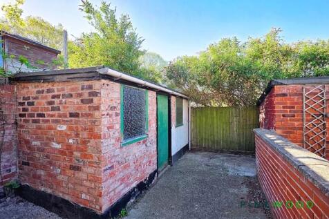 REAR COURTYARD