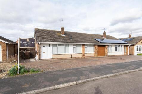 Spalding, PE11 - property photo