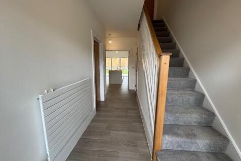 Tempsford Way, Redesmere Drive, Alderley Edge photo 3