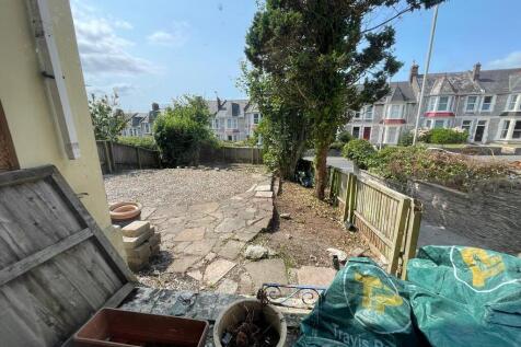 70 Alma Road photo 3