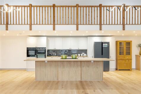 Kitchen/Living/Dinin