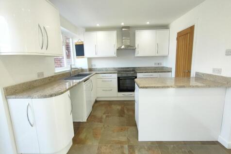 Queens Approach, Uckfield, East Sussex, TN22 photo 4