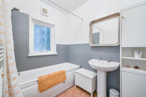 WOODLAND COTTAGE 1- (17).jpg