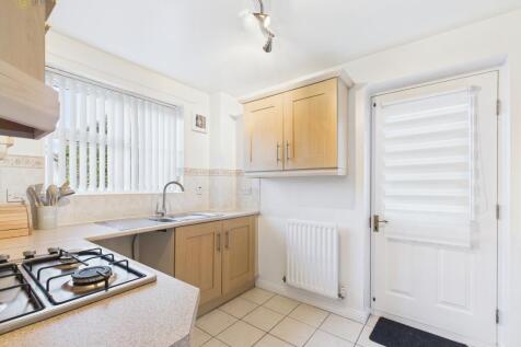 cam04914g0pr0326still010