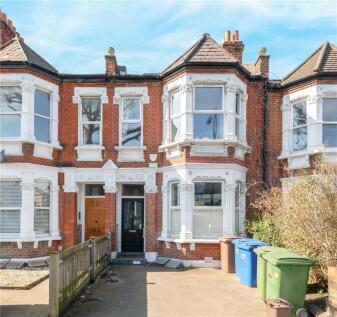 London, SE22 - property photo