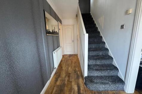 WhatsApp Image 2025-11-05 at 16.53.00_94a81fbd.jpg