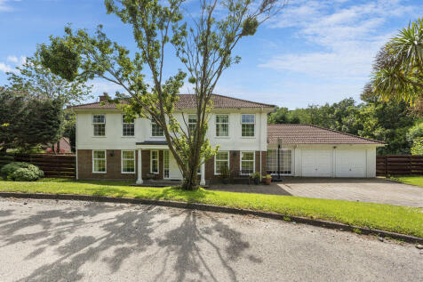 2 River Vale