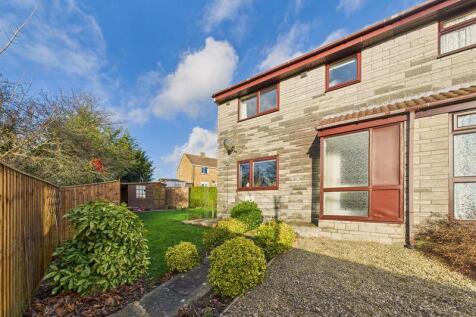 Yeovil, BA22 - property photo