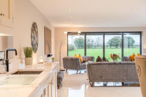 Kitchen Diner Family Room