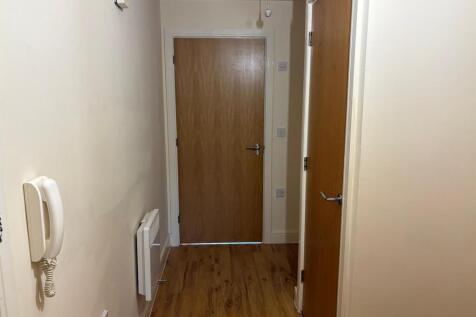 Hallway.jpg