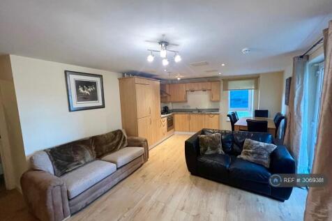 2-bed flat on The Atrium, Nottingham, NG2, £1,100/mo