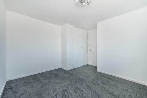 Cornwall Close, Macclesfield, Cheshire, SK10 photo 4