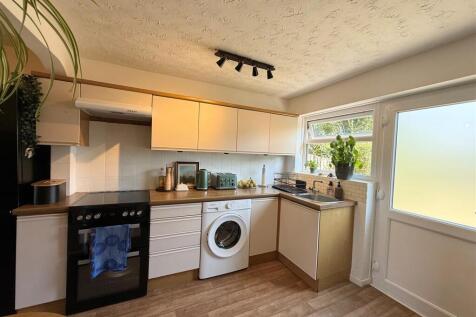 Samson Close, Bury St Edmunds photo 3