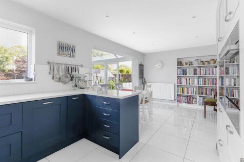 Heligan, 54 Bradbury Road