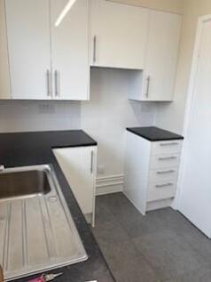 Kitchen 29 ACH.jpg
