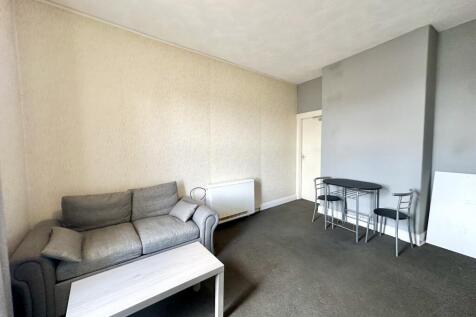 Temple Crescent, LS11 photo 3