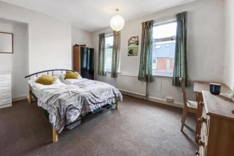 202012291428450.First Floor Front Bedroom.jpg
