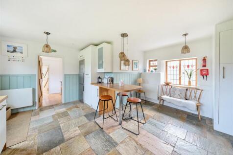 Kitchen / Breakfast Room