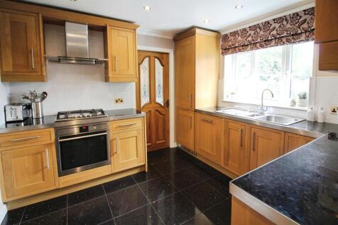 Fitted Kitchen