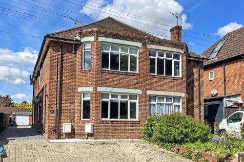 Southampton, SO15 - property photo